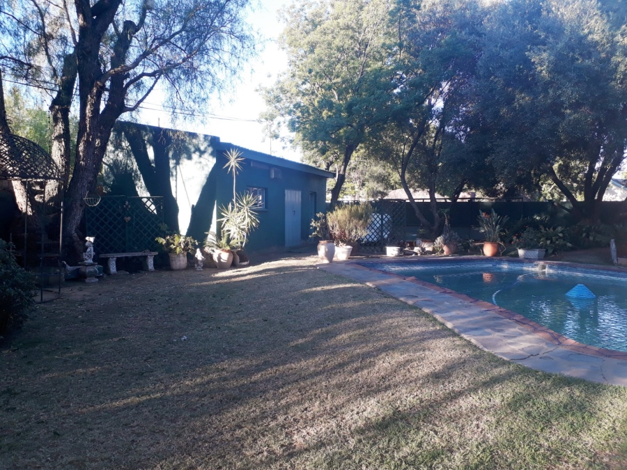 5 Bedroom Property for Sale in Sasolburg Free State